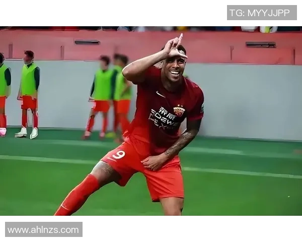 足球明星被换气瞬间曝光引发热议球迷纷纷讨论其表现与状态